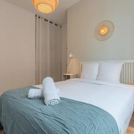 Apartment One Bedroom With Parking, Center *